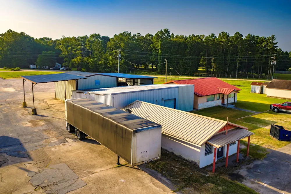 11940 Us Hwy 59 N Livingston, TX 77352