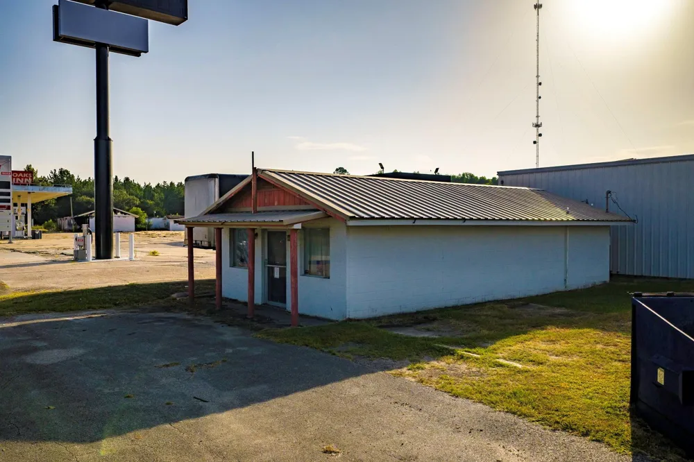 11940 Us Hwy 59 N Livingston, TX 77352