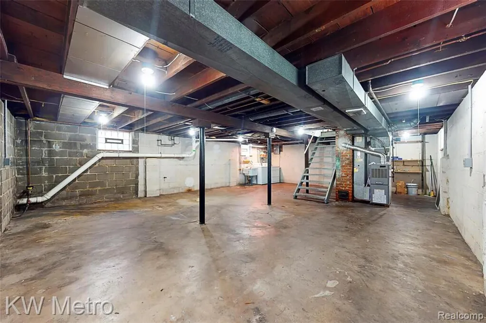 865 W Marshall Street Ferndale, MI 48220