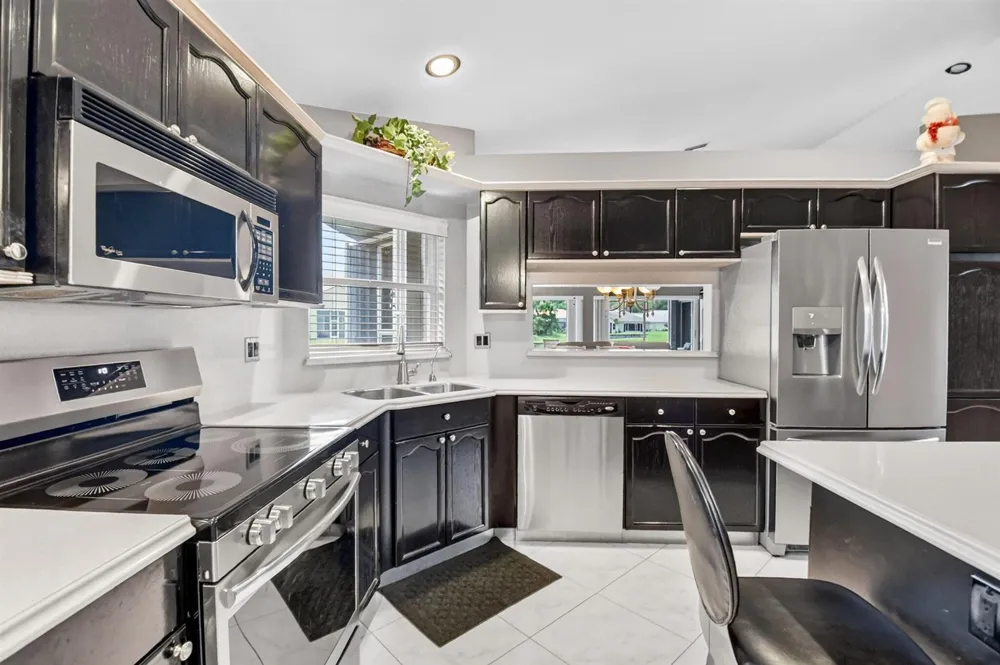 107 Harbor Lake Circle 