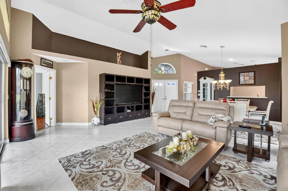 107 Harbor Lake Circle 