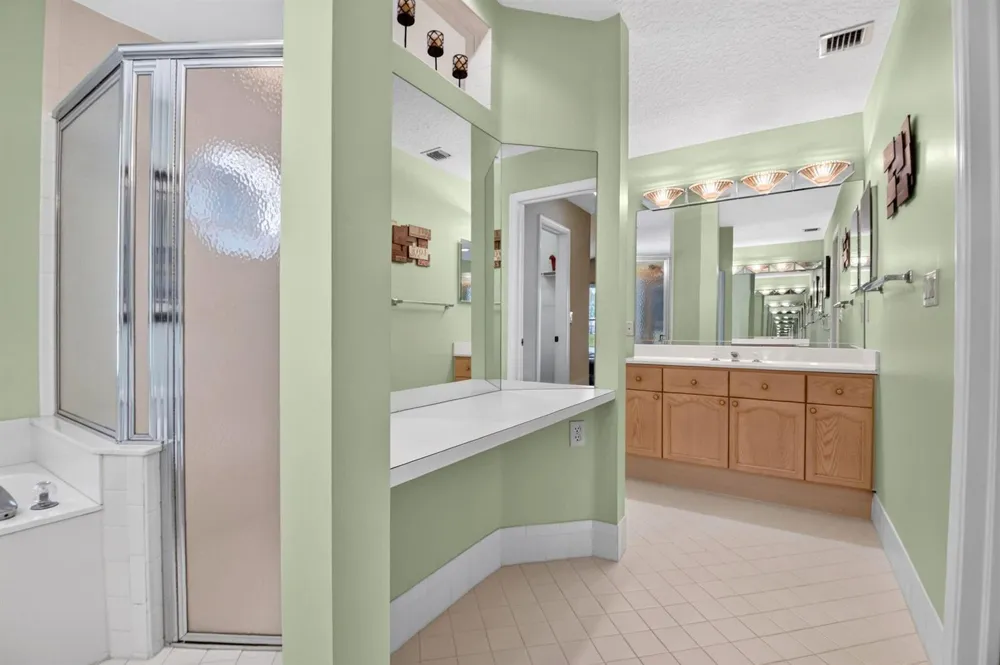 107 Harbor Lake Circle 