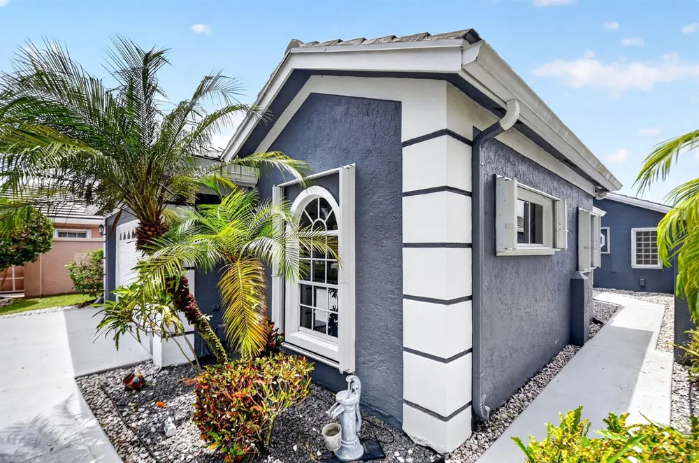 107 Harbor Lake Circle 