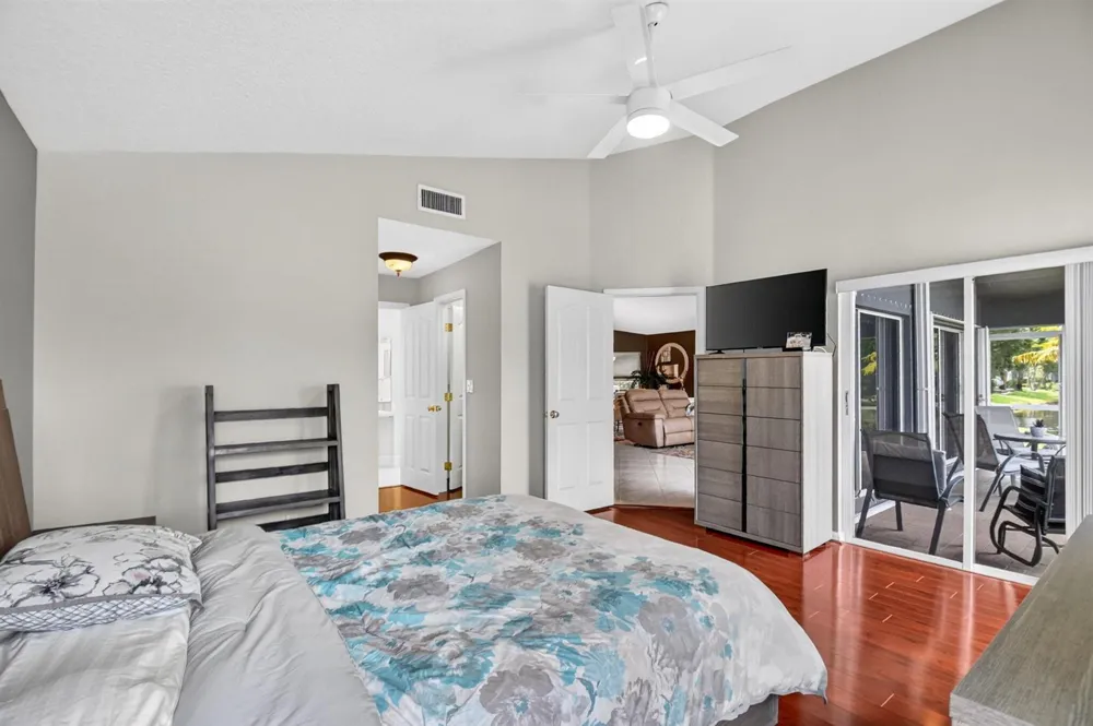 107 Harbor Lake Circle 