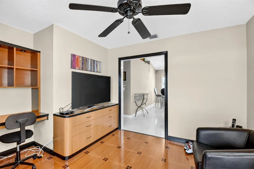 107 Harbor Lake Circle 