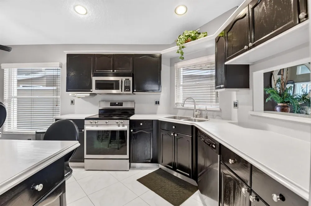 107 Harbor Lake Circle 