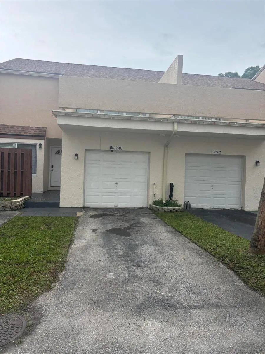 8240 NW 9TH STREET #3 Plantation, FL 33324