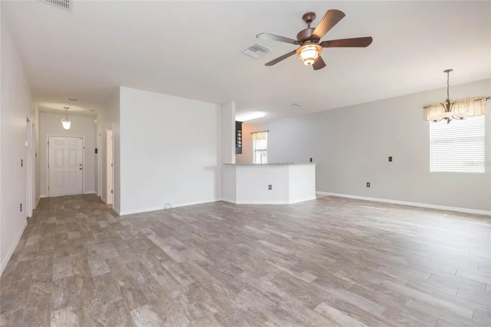 36108 LAGUNA HILLS CIRCLE Zephyrhills, FL 33541