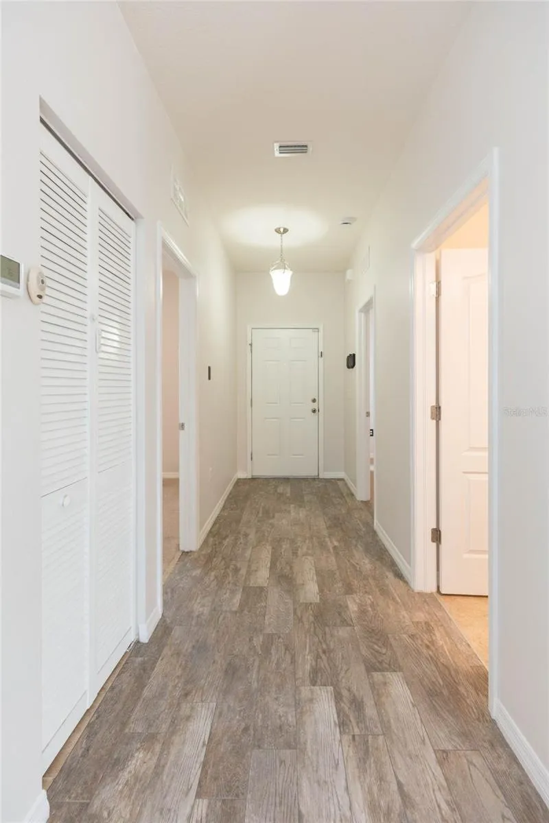 36108 LAGUNA HILLS CIRCLE Zephyrhills, FL 33541