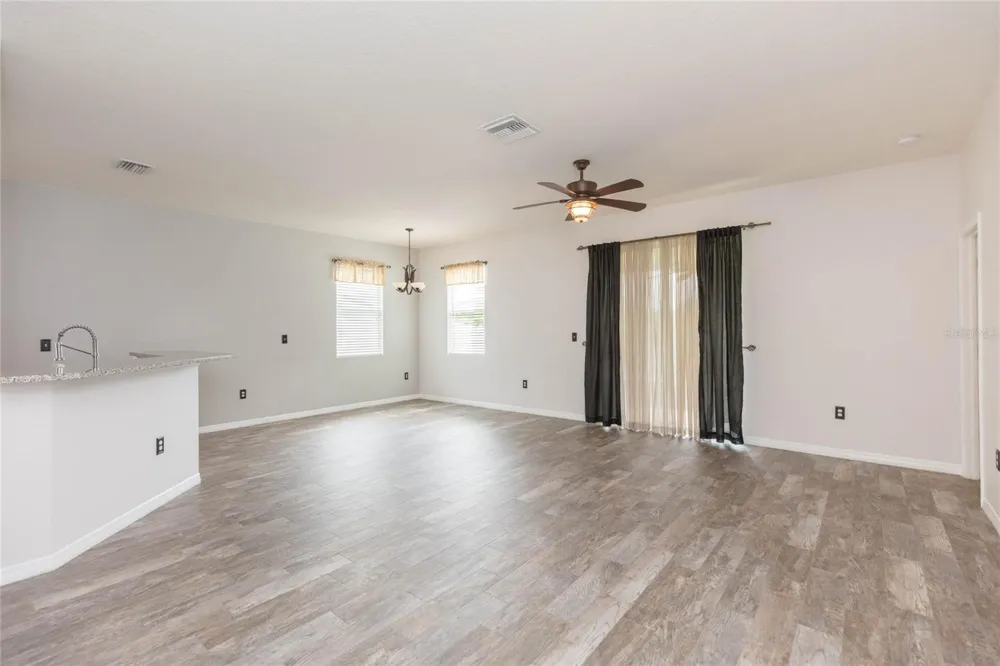 36108 LAGUNA HILLS CIRCLE Zephyrhills, FL 33541