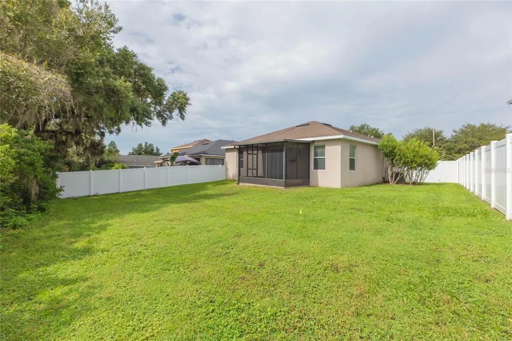 36108 LAGUNA HILLS CIRCLE Zephyrhills, FL 33541
