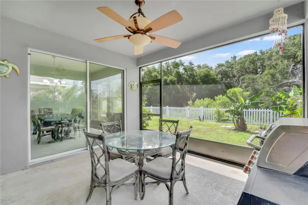 1621 PARK SIDE AVENUE Kissimmee, FL 34744
