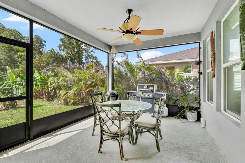 1621 PARK SIDE AVENUE Kissimmee, FL 34744
