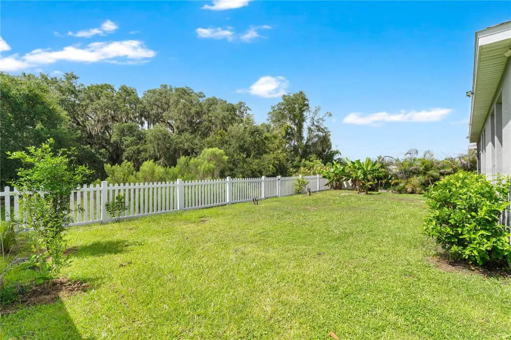 1621 PARK SIDE AVENUE Kissimmee, FL 34744