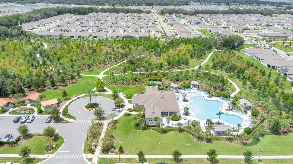 1621 PARK SIDE AVENUE Kissimmee, FL 34744