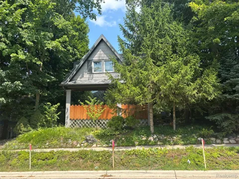 584 Park Street