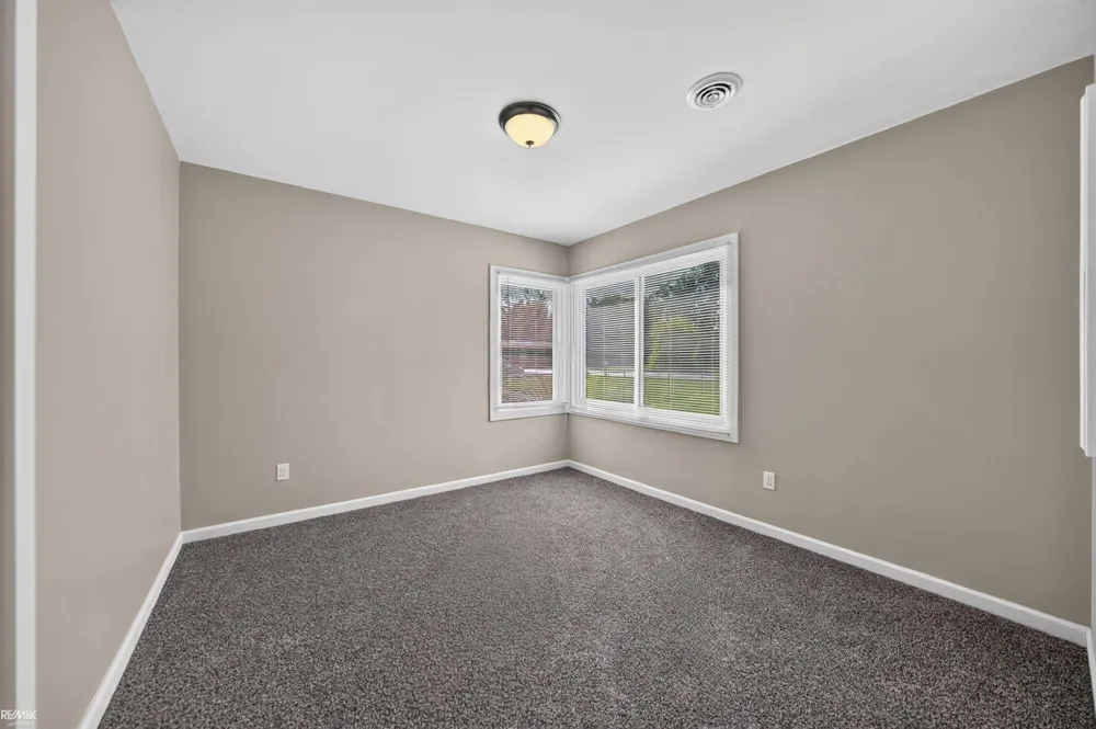 27401 S River Rd Road Harrison Charter Township, MI 48045