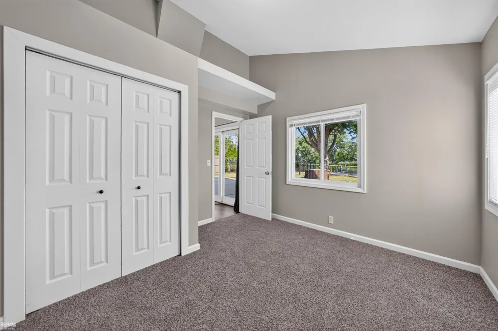 27401 S River Rd Road Harrison Charter Township, MI 48045
