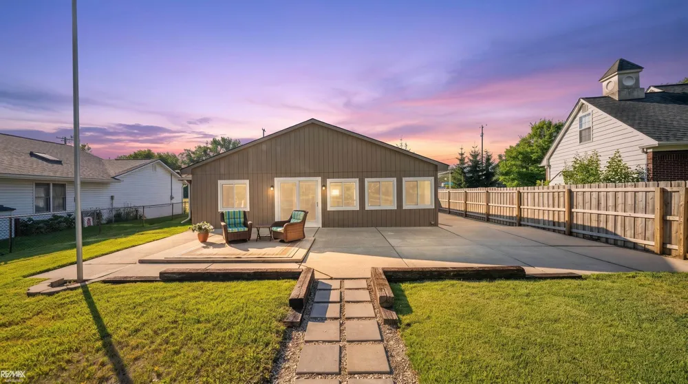 27401 S River Rd Road Harrison Charter Township, MI 48045