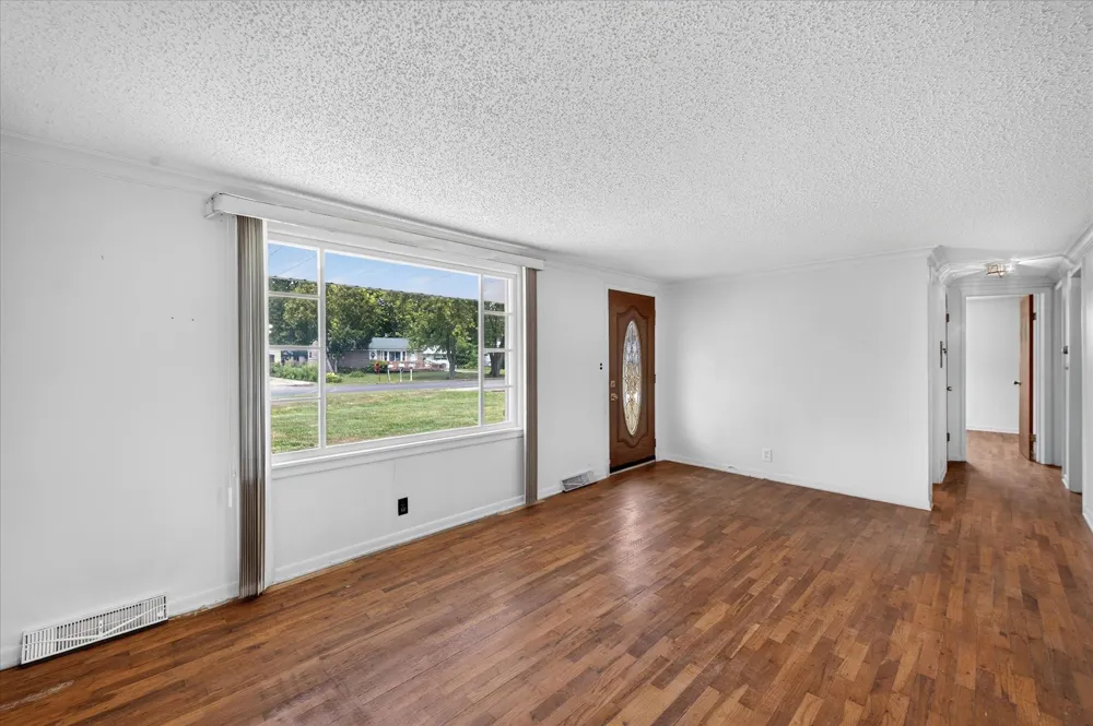 6162 Sandy Lane Burton City, MI 48519