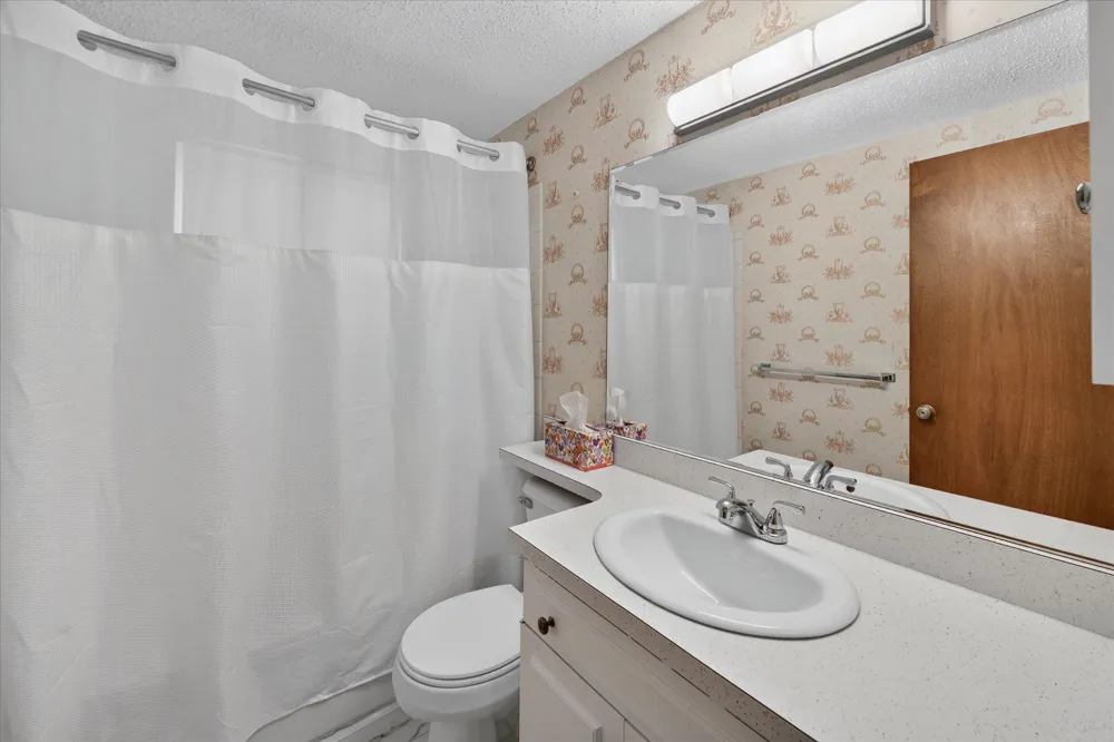 6162 Sandy Lane Burton City, MI 48519