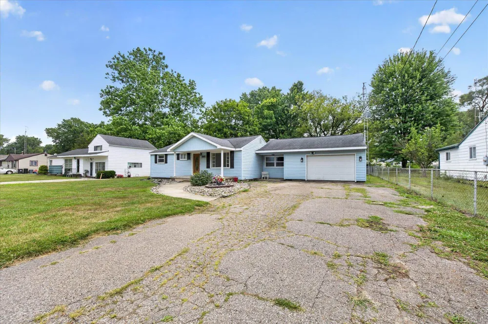 6162 Sandy Lane Burton City, MI 48519