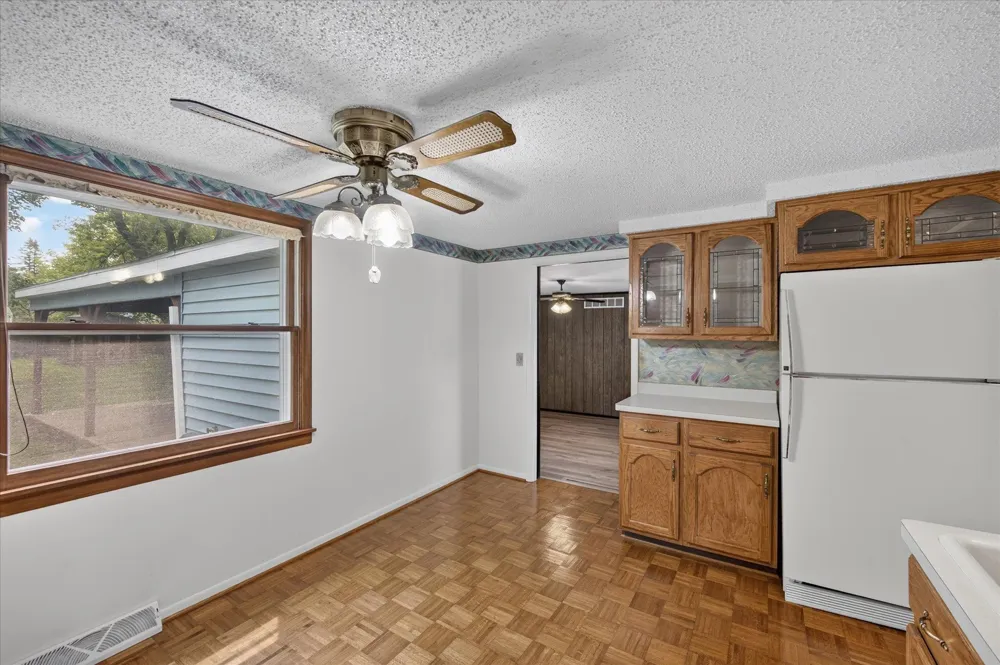 6162 Sandy Lane Burton City, MI 48519