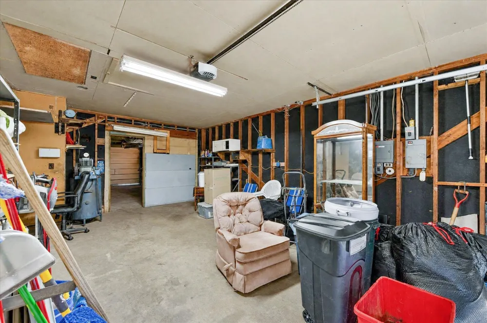 6162 Sandy Lane Burton City, MI 48519