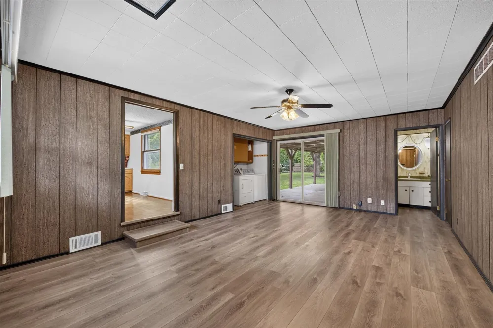 6162 Sandy Lane Burton City, MI 48519