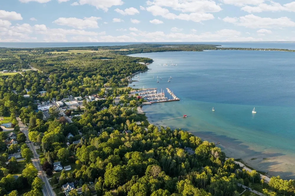 Vincer Way Leelanau Township, MI 49670