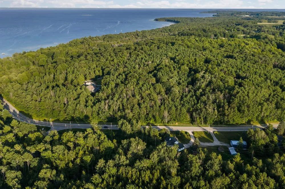 Vincer Way Leelanau Township, MI 49670