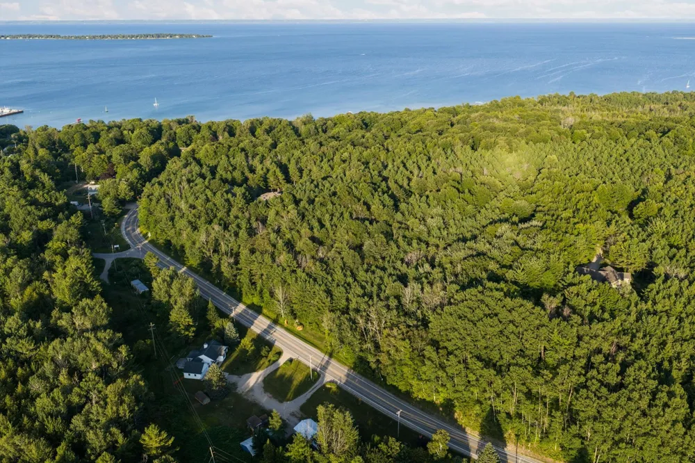 Vincer Way Leelanau Township, MI 49670