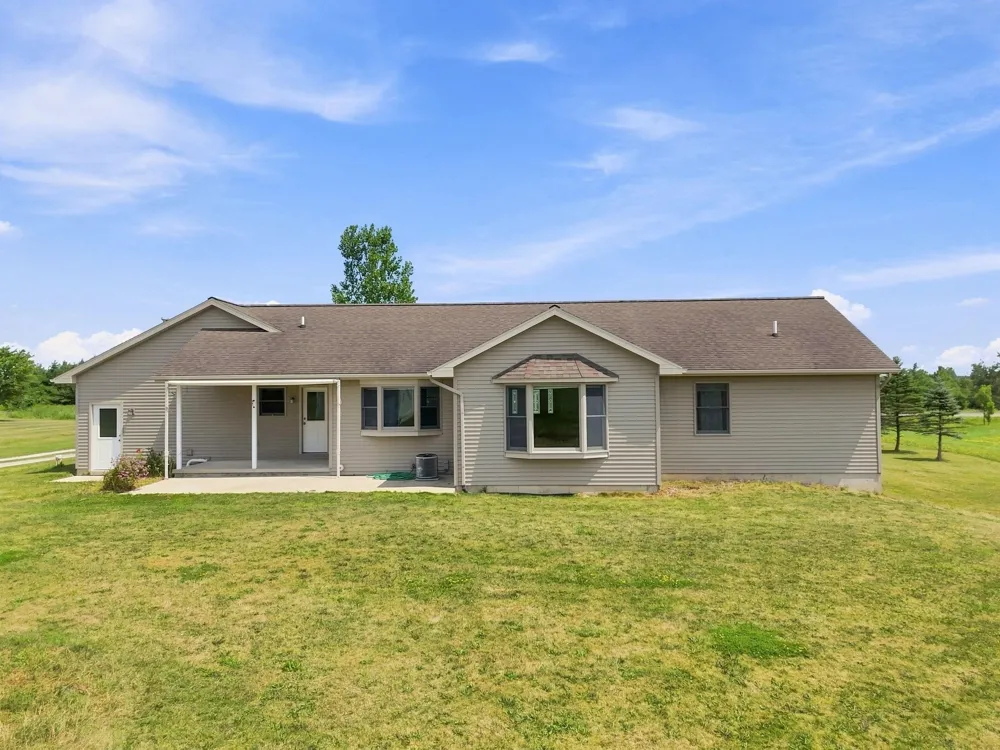 11650 S Burkett Road Riverside Township, MI 49665