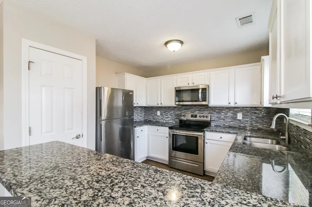 5991 Waggoner CT Rex, GA 30273