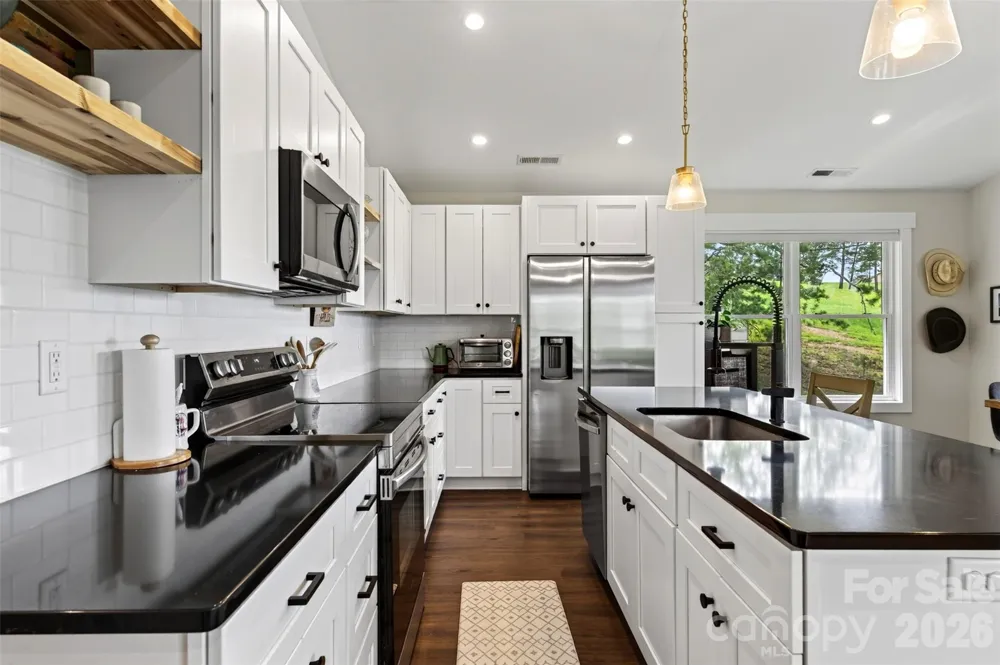 932 Morlin Acres Drive Marshall, NC 28753