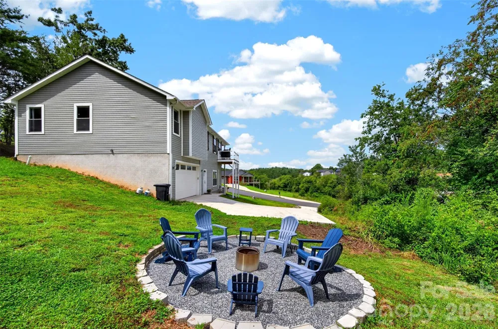 932 Morlin Acres Drive Marshall, NC 28753