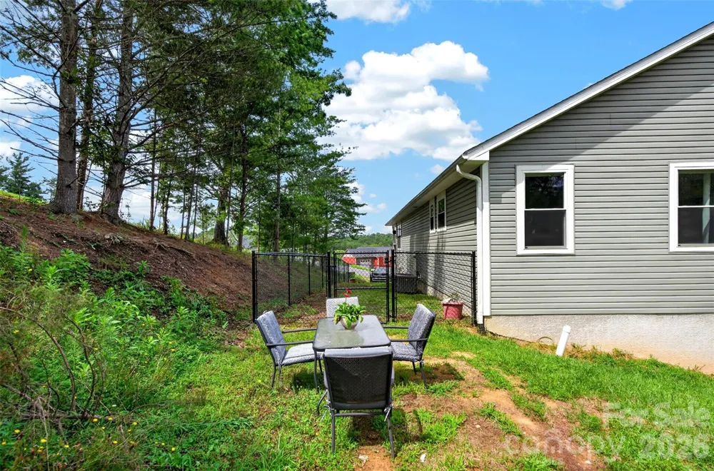 932 Morlin Acres Drive Marshall, NC 28753