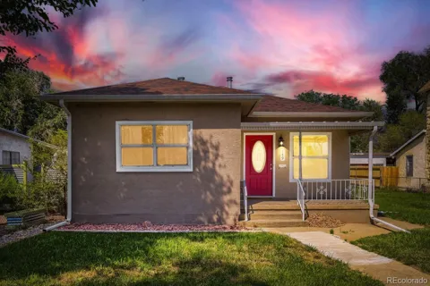 749 W Corona Avenue