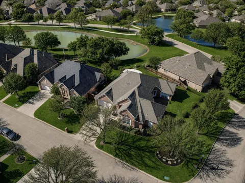 319 Lakewood Drive