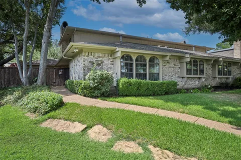 10504 Berry Knoll Drive