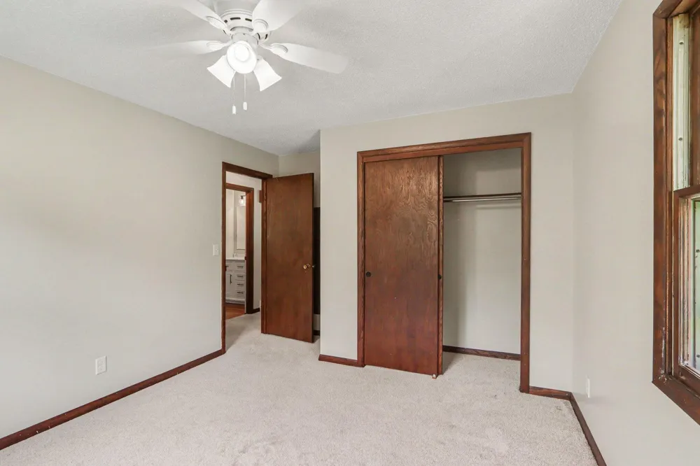 16711 CD AVENUE E Augusta, MI 49012