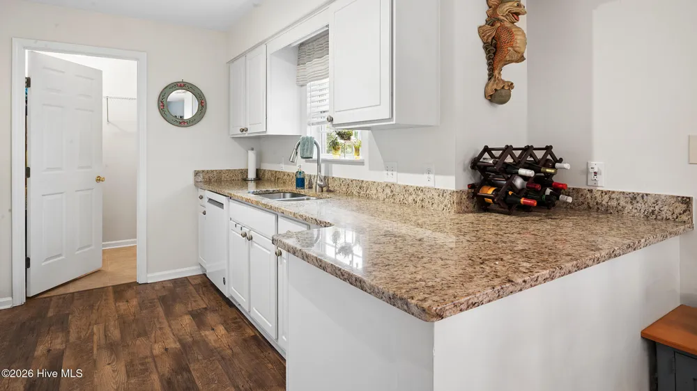 2209 Locksley Woods Drive #E Greenville, NC 27858