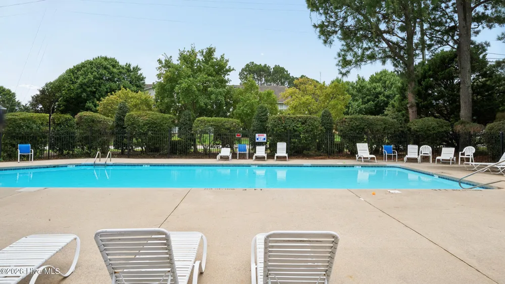 2209 Locksley Woods Drive #E Greenville, NC 27858