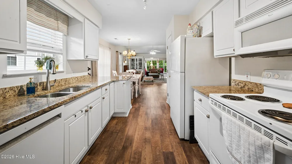 2209 Locksley Woods Drive #E Greenville, NC 27858