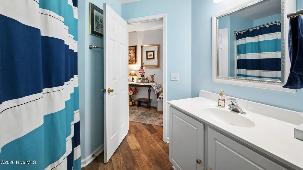 2209 Locksley Woods Drive #E Greenville, NC 27858