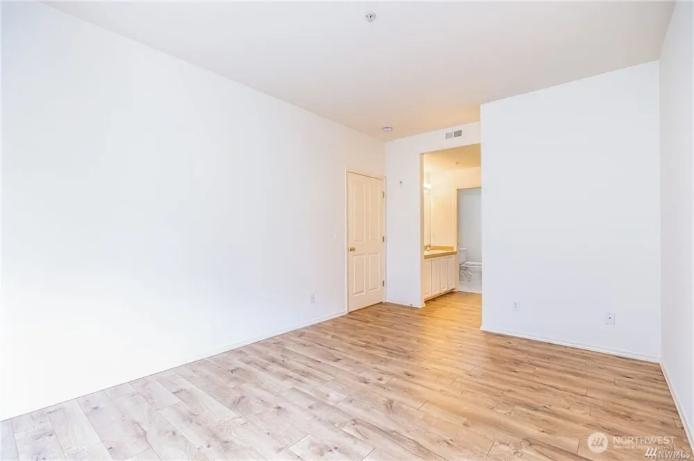 23790 SE Summerhill Lane Issaquah, WA 98029