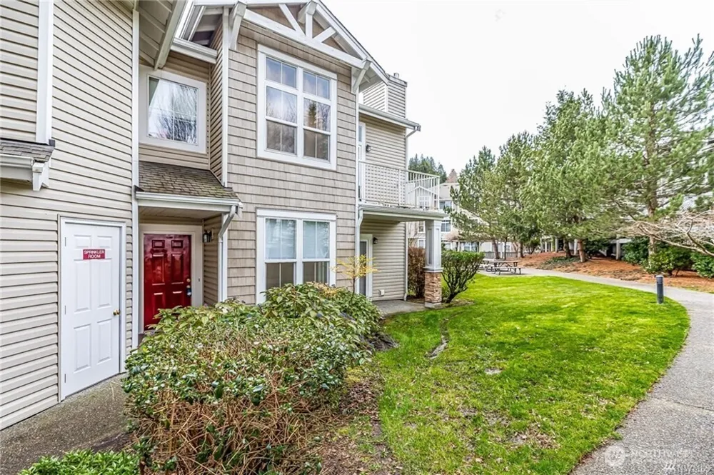 23790 SE Summerhill Lane Issaquah, WA 98029