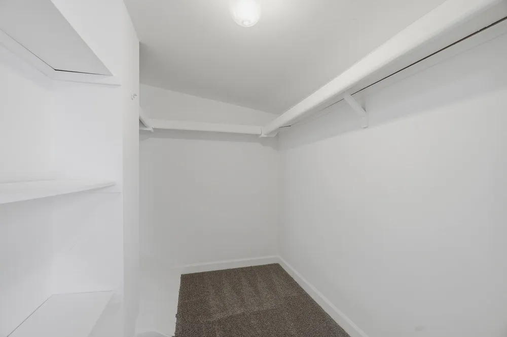 37782 Jefferson Avenue Harrison Charter Township, MI 48045