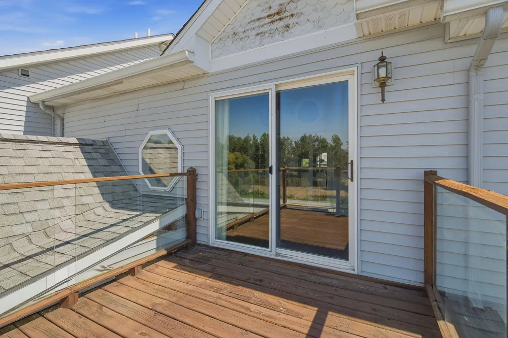 37782 Jefferson Avenue Harrison Charter Township, MI 48045