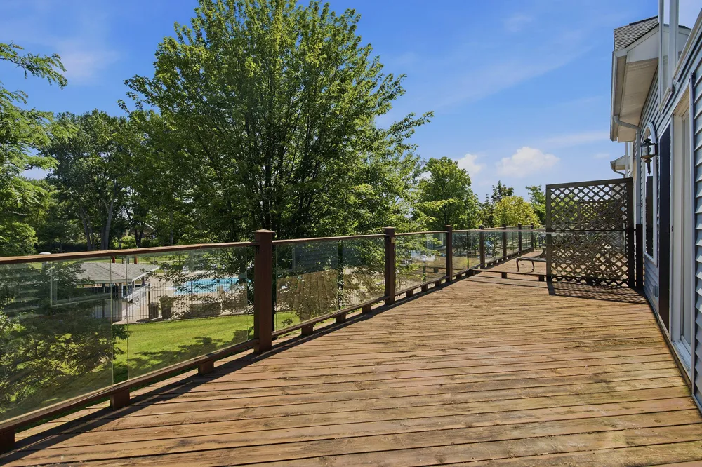 37782 Jefferson Avenue Harrison Charter Township, MI 48045